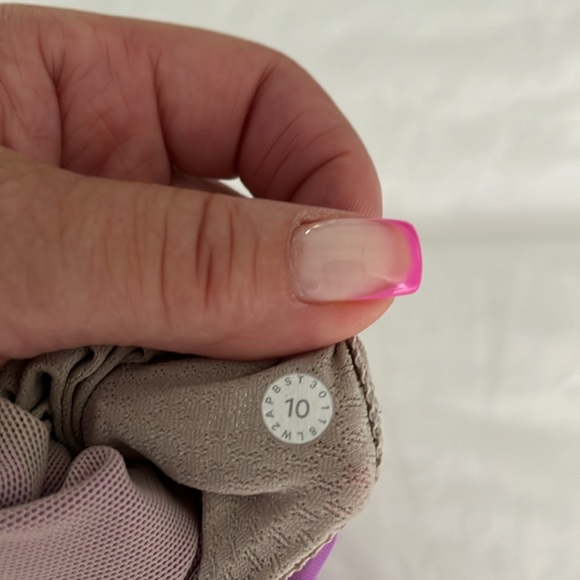 Lululemon Free to Be - Picture 3 of 3